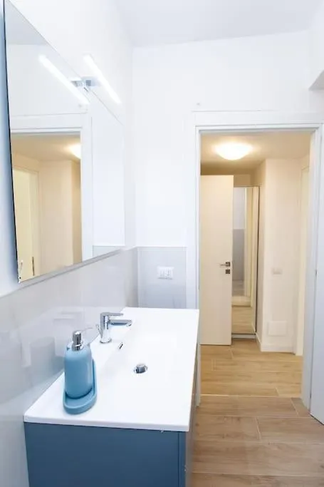 Palm Apartment Milan Italy