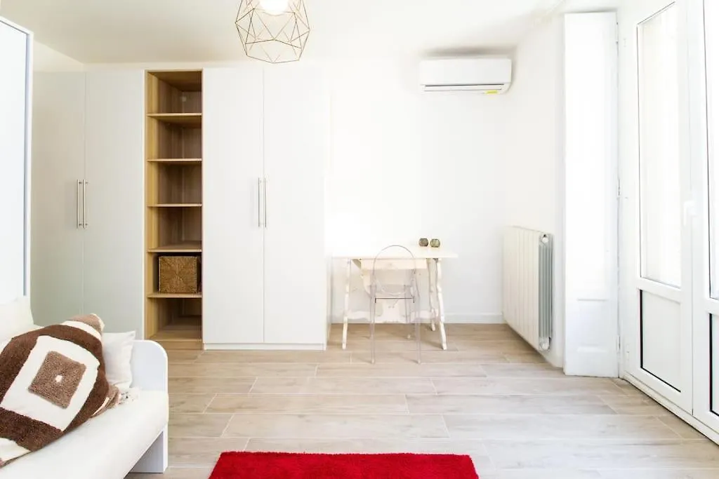 Palm Apartment Milan Italy